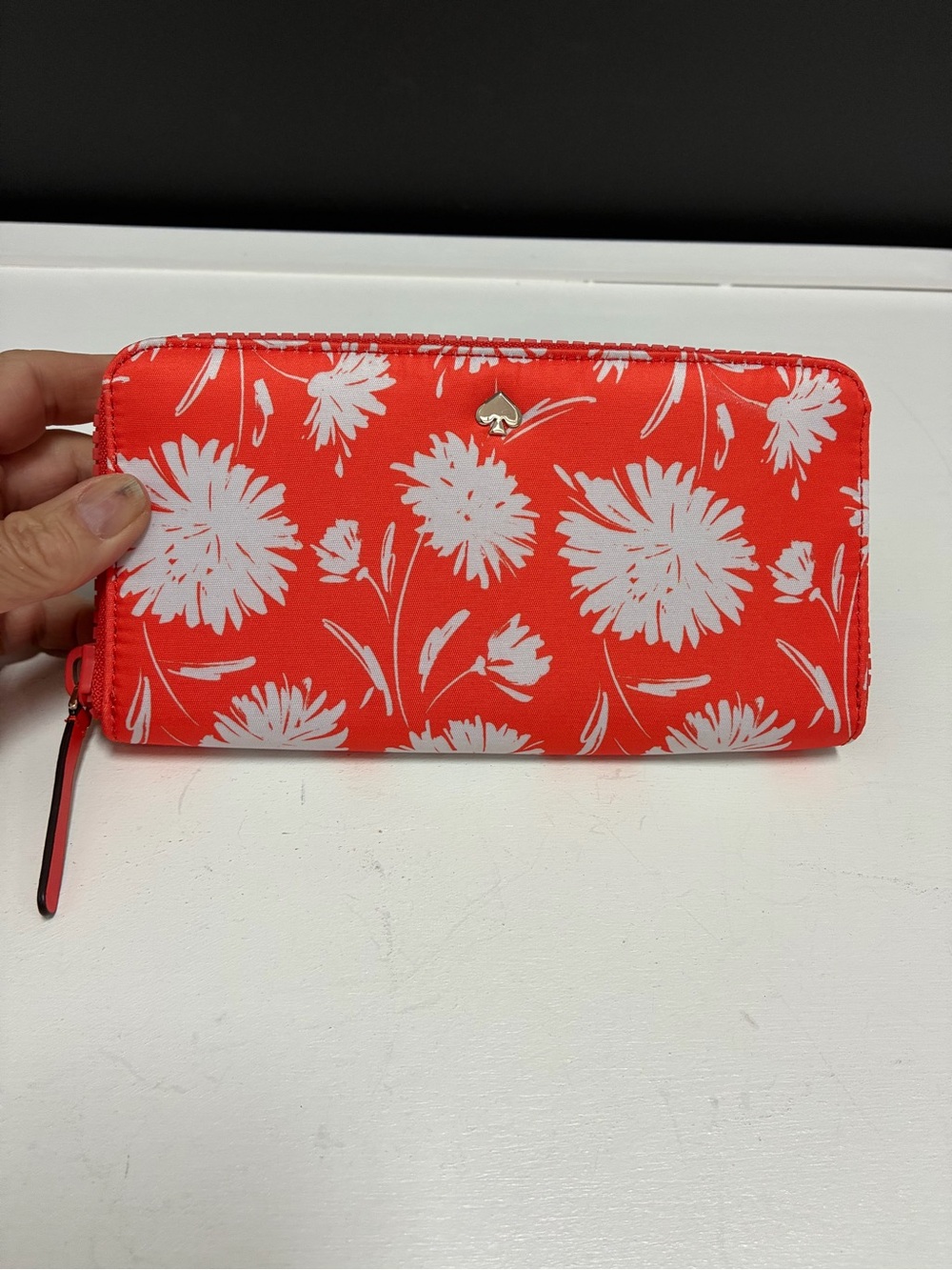 kate spade NWT floral zip-around nylon wallet in orange and white